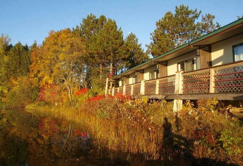 Номер Стандарт, Riverside Motel