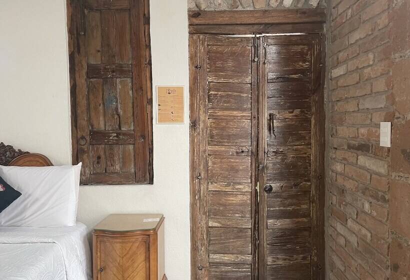 جناح, Boutique Posada Xvii