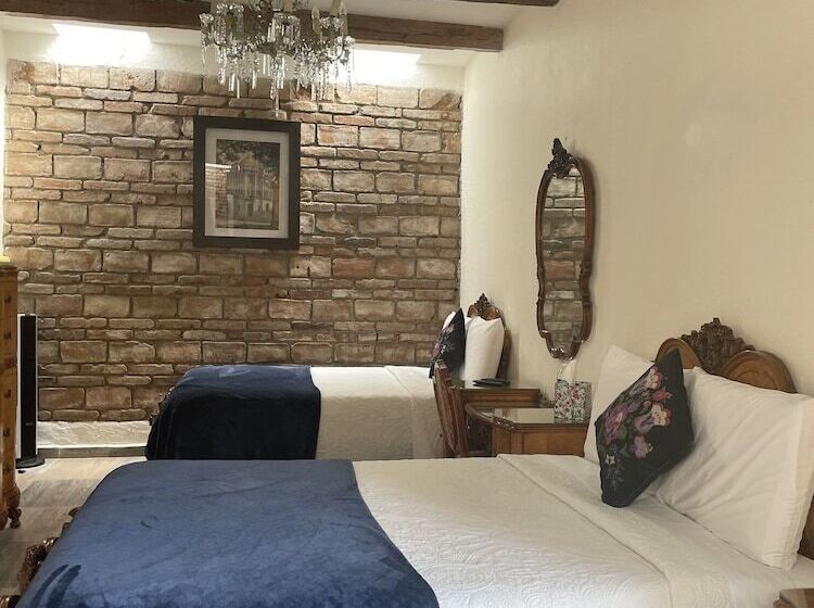 جناح, Boutique Posada Xvii