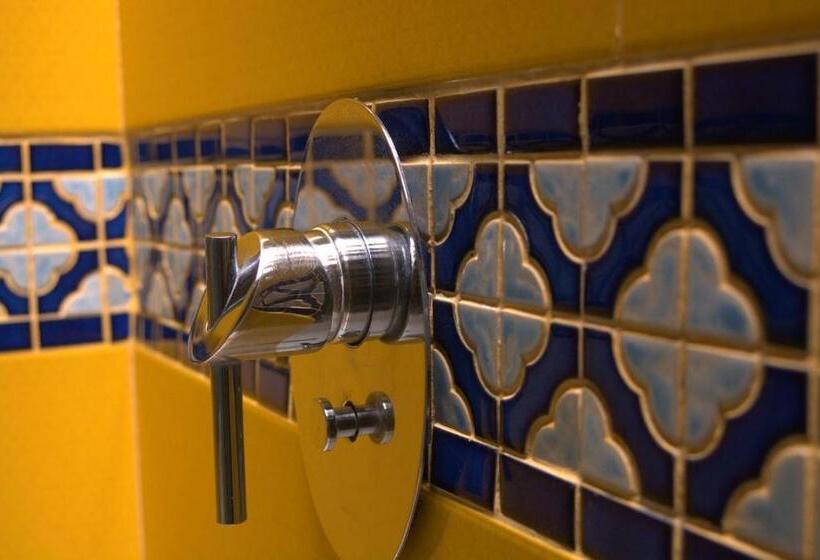 جناح عائلي, Boutique Posada Xvii