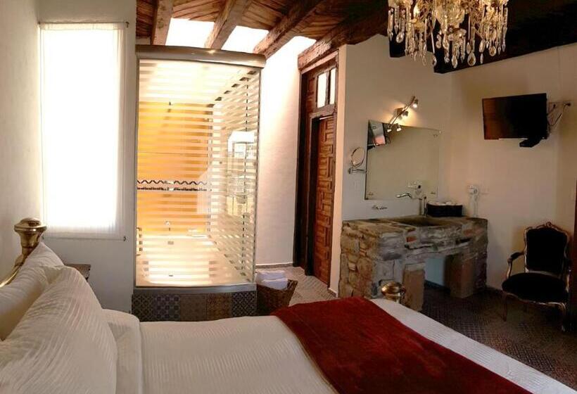 جناح عائلي, Boutique Posada Xvii