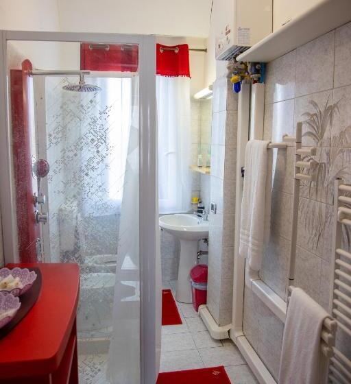 اتاق استاندارد سه تخته با سرویس بهداشتی مشترک, Bb Ca Venezia