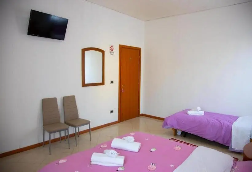اتاق استاندارد سه تخته با سرویس بهداشتی مشترک, Bb Ca Venezia