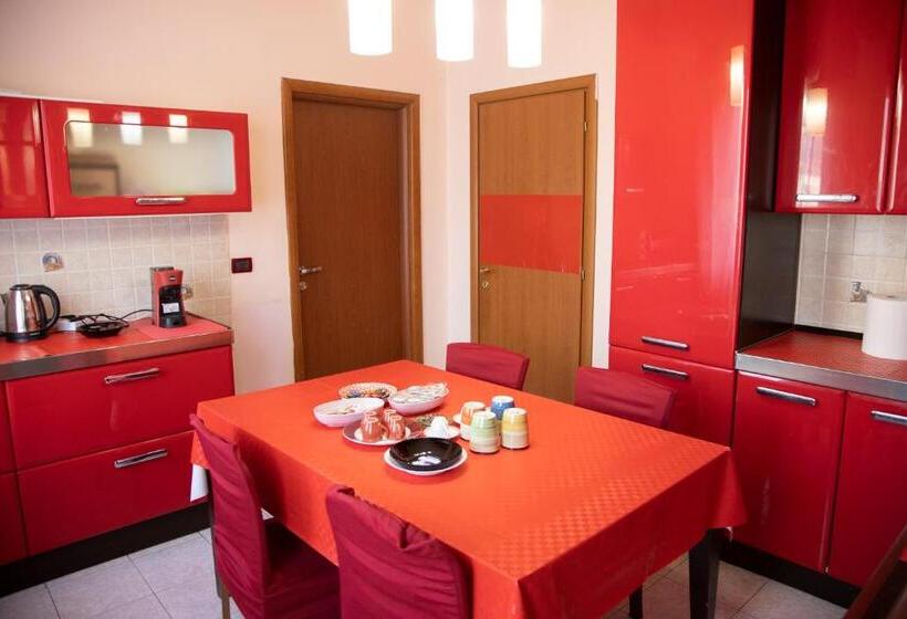 اتاق استاندارد سه تخته با سرویس بهداشتی مشترک, Bb Ca Venezia