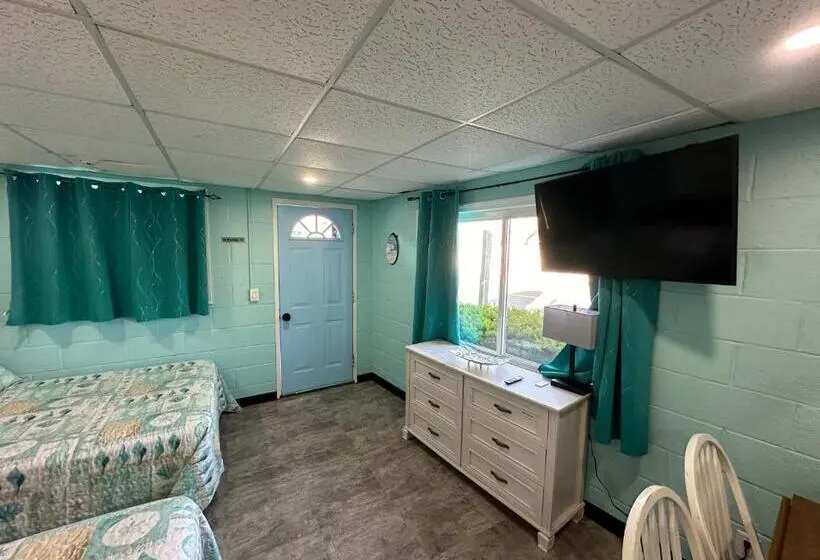 プールビュースタンダードルーム, Old Orchard Beach Motel
