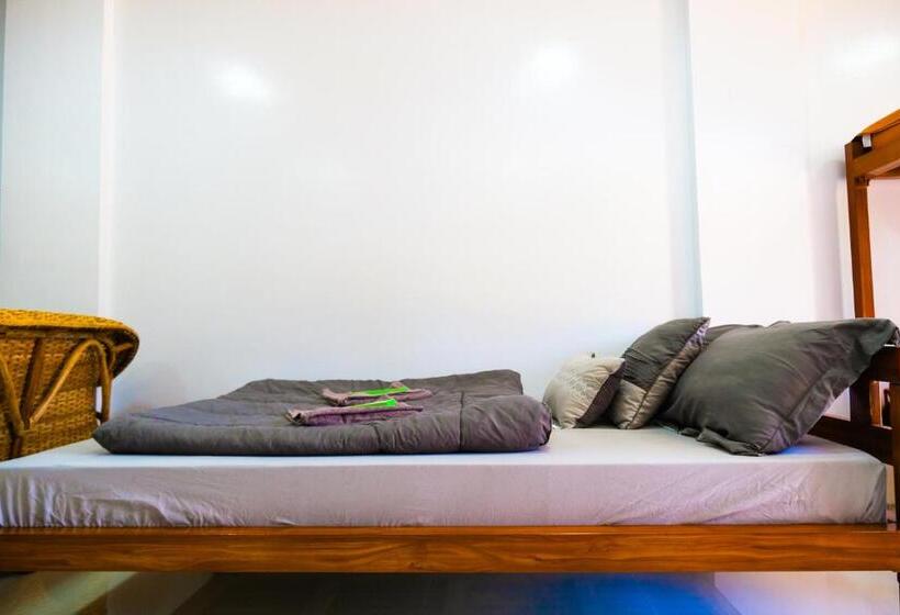 اتاق خانوادگی, Hangout Haven Siargao Homestay