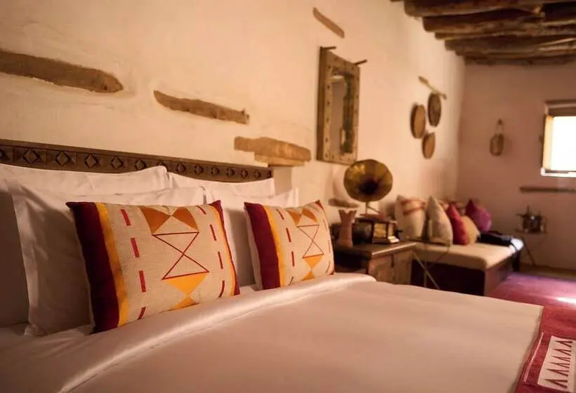 اتاق راحتی, Dar Tantora The House