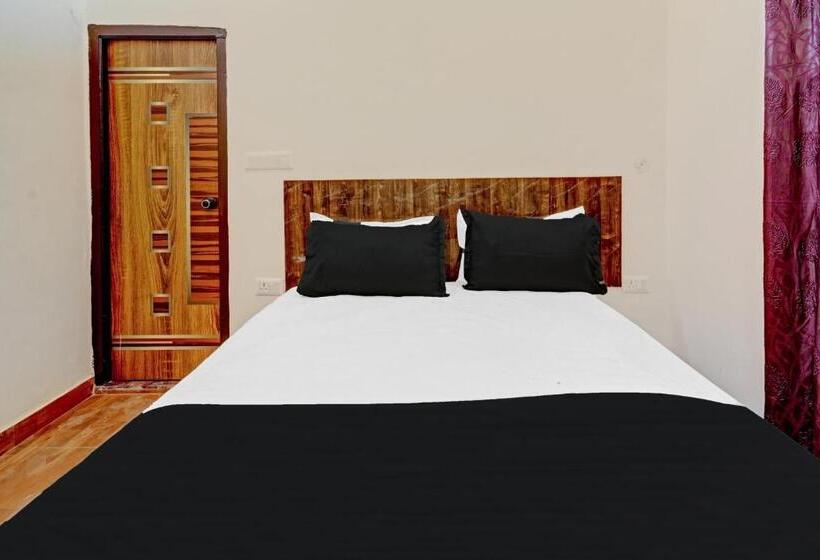 트리플 클래식 룸, Spot On 82596 R2