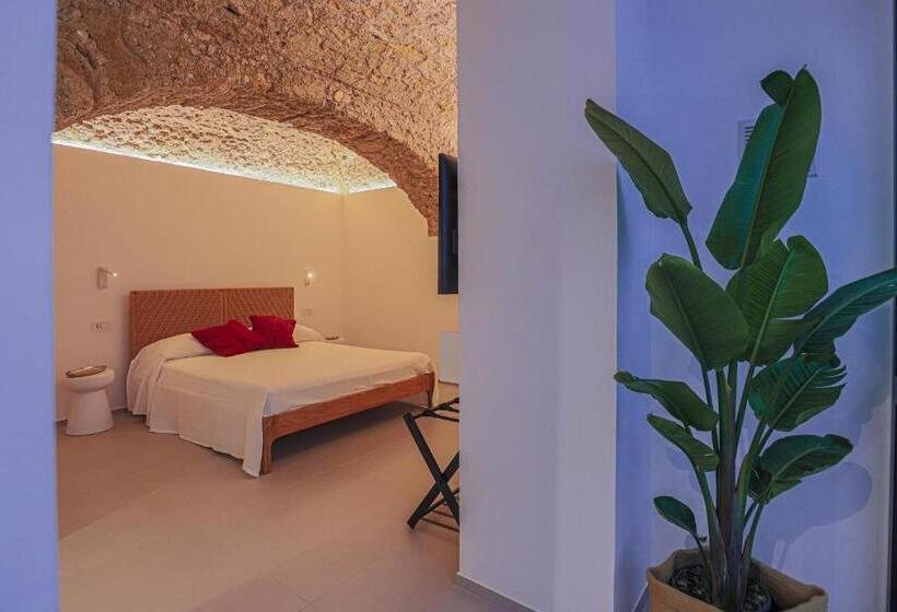 اتاق لوکس, Desiderio Guest House