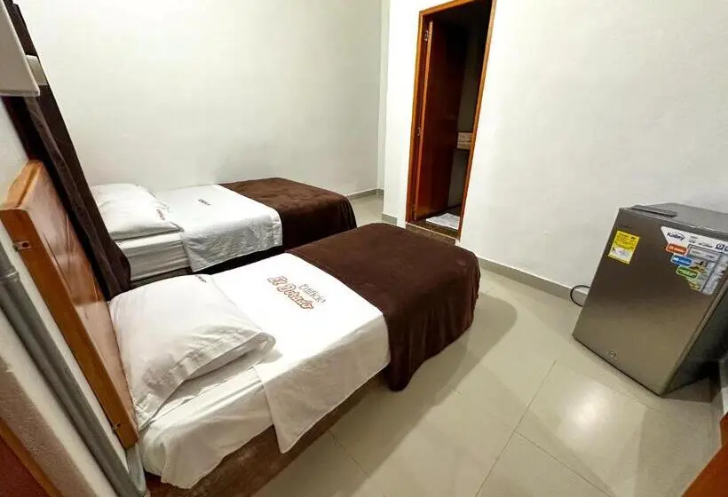 اتاق استاندارد سه نفره, La Plazoleta