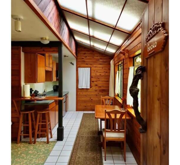 带1个卧室的高级公寓, The Pacifica Inn