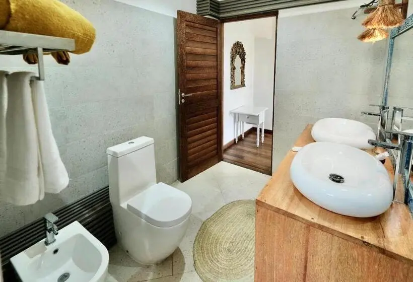 デラックスジュニアスイート, Maharaja Boutique Hotel Zanzibar
