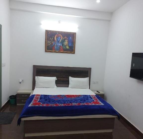 Deluxe Kamer, Saritashray Seva Dham