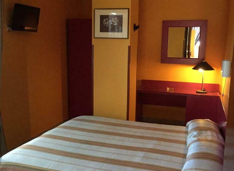 스탠다드 룸, Cristal