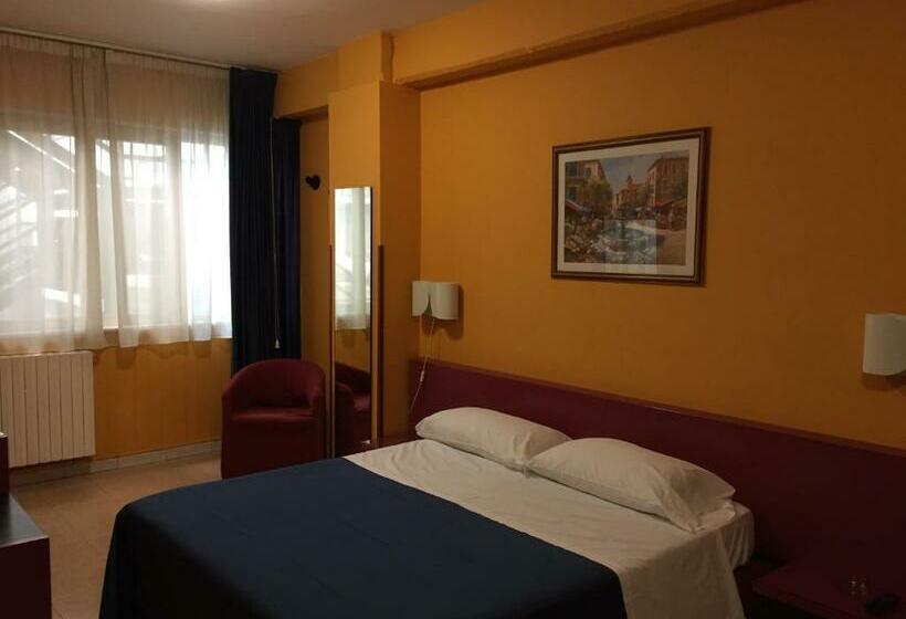 스탠다드 트리플 룸, Cristal