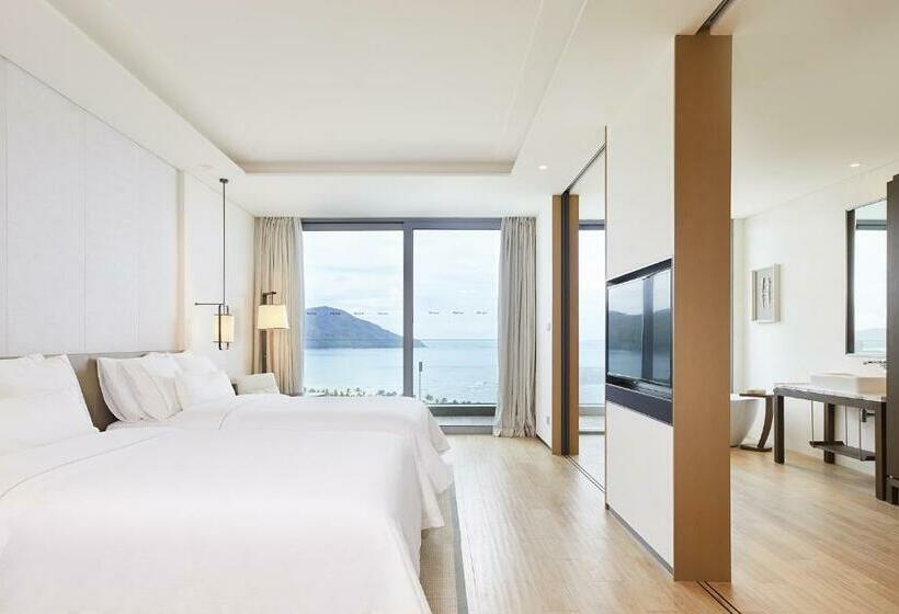 غرفة ديلوكس سرير كينج, The Westin Blue Bay Resort & Spa