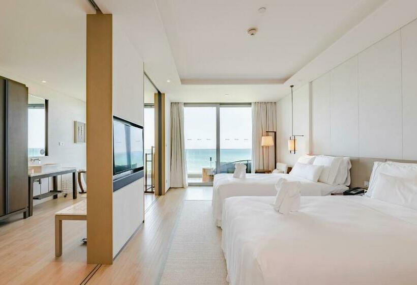 غرفة ديلوكس سرير كينج, The Westin Blue Bay Resort & Spa