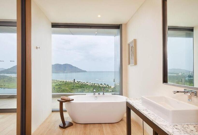 غرفة ديلوكس مطلّة علي البحر, The Westin Blue Bay Resort & Spa