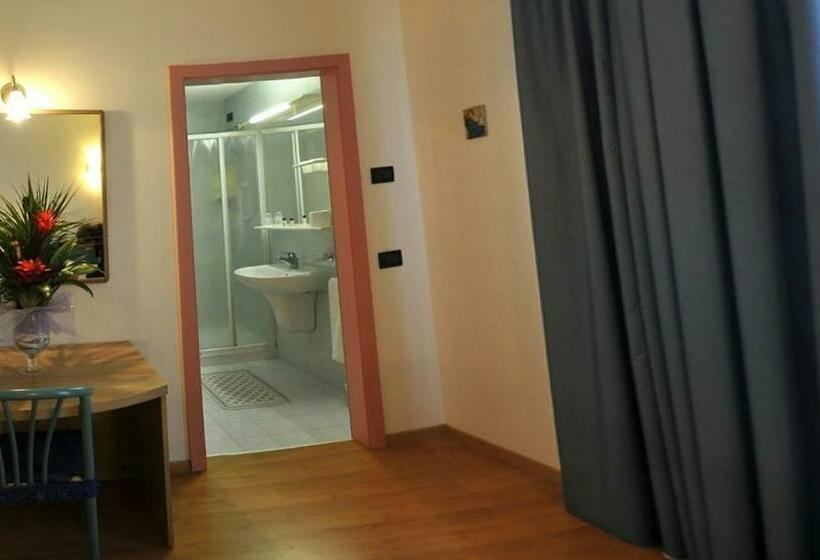 3-Bett-Standardzimmer, Vela