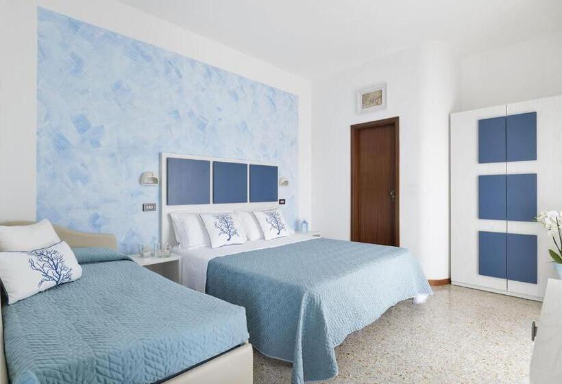 اتاق استاندارد چهار تخته, Capitol