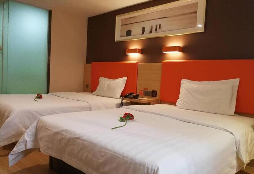 Номер Deluxe, 7days Premium Beijing Dongzhimen Airport Express Station