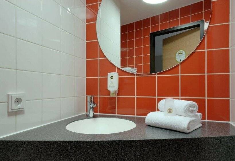스탠다드 트리플 룸, B&b Hotel München City West
