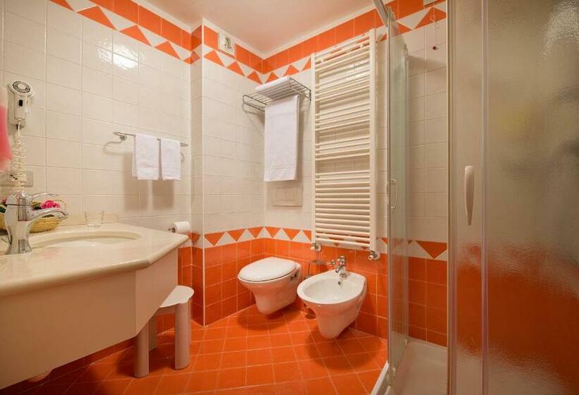 Четырехместный Номер Стандарт, Cristallo