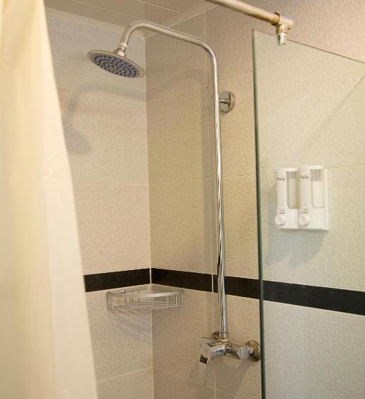 Номер Стандарт, Kunming Upland International Youth Hostel Near The City Center , 2 Mins Walk To The Green Lake,3 Min