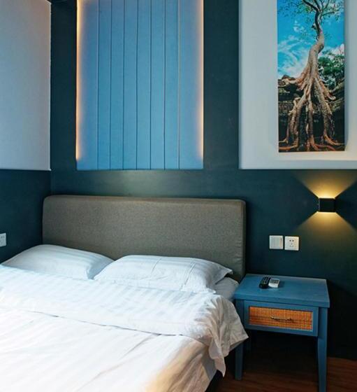 Номер Стандарт, Kunming Upland International Youth Hostel Near The City Center , 2 Mins Walk To The Green Lake,3 Min