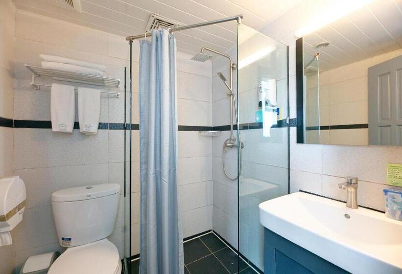 Quarto Deluxe, Kunming Upland International Youth Hostel Near The City Center , 2 Mins Walk To The Green Lake,3 Min