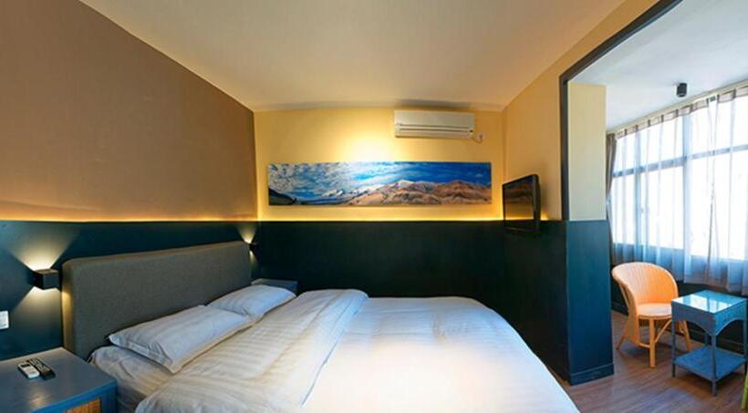 Quarto Deluxe, Kunming Upland International Youth Hostel Near The City Center , 2 Mins Walk To The Green Lake,3 Min