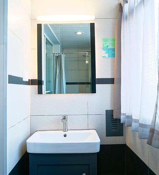 Quarto Familiar, Kunming Upland International Youth Hostel Near The City Center , 2 Mins Walk To The Green Lake,3 Min