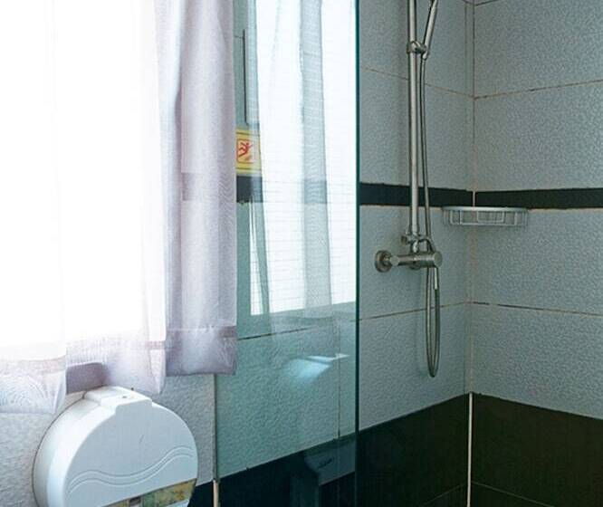 Номер Стандарт Индивидуальный, Kunming Upland International Youth Hostel Near The City Center , 2 Mins Walk To The Green Lake,3 Min