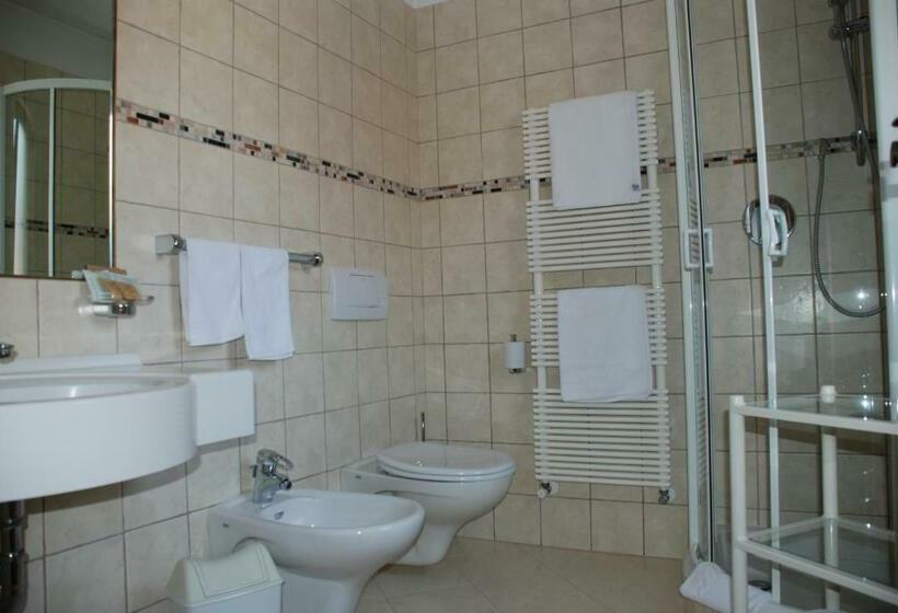 חדר סטנדרט, Flora