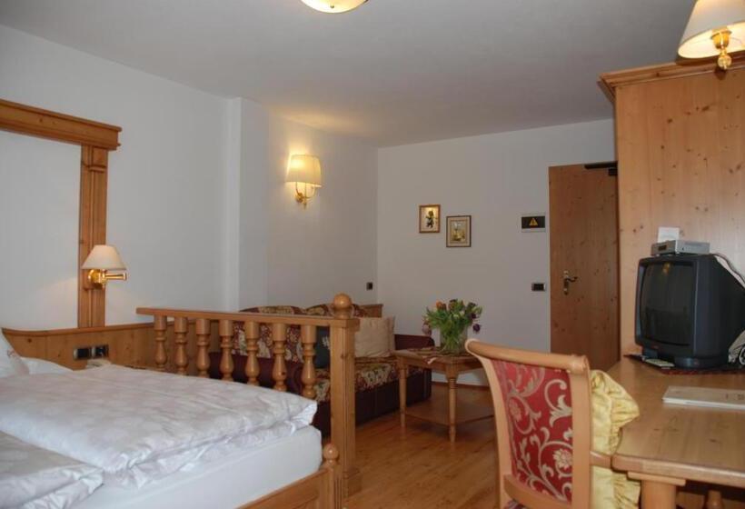 Номер Стандарт, Flora