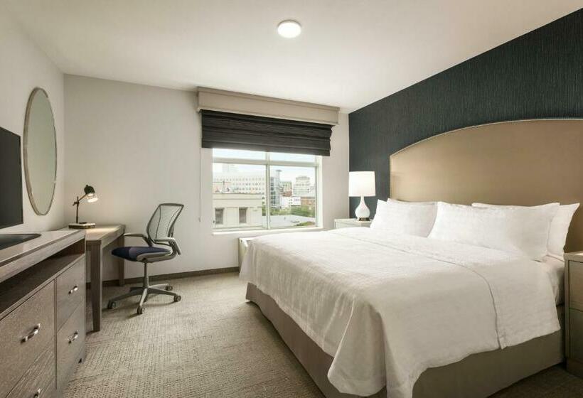 キングサイズベッドのデラックススイート, Homewood Suites By Hilton Worcester