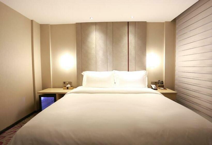 Номер Superior, Lavande  Guangzhou Taikoo Hui Square Shipaiqiao Subway Station
