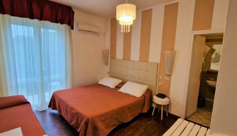 غرفة قياسية ثلاثية, Le Focette