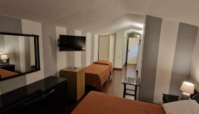 חדר סטנדרט לשלושה, Le Focette