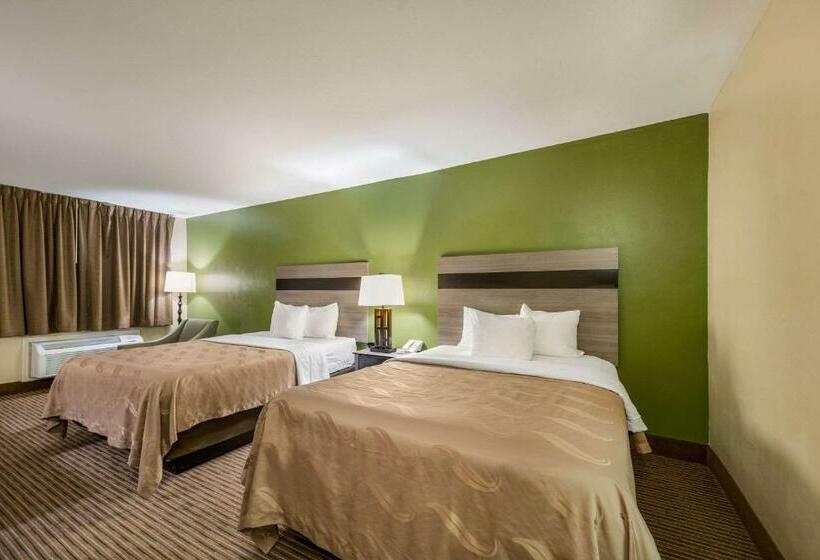 ２ダブルベッドのスタンダードルーム, Quality Inn & Suites Garland   East Dallas