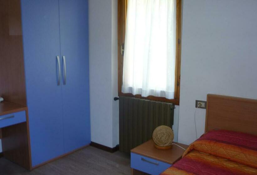 غرفة قياسية فردية, Residence Hotel Maxi