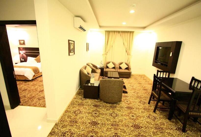 带3个卧室的豪华公寓, Rest Night Serviced Apartments   Al Nafal