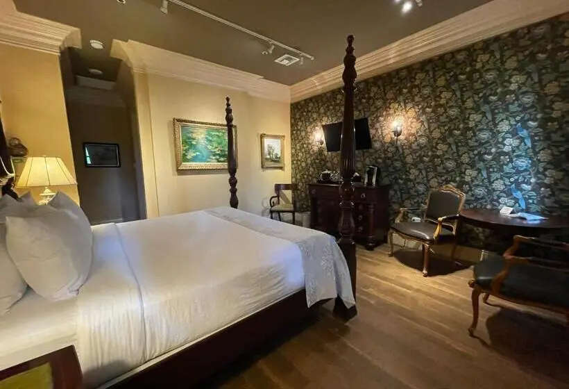 キングサイズベッドのスタンダードルーム, The Inn At Houmas House Estate