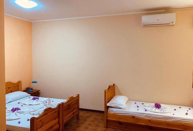 غرفة إقتصادية, Residence Hotel Maxi