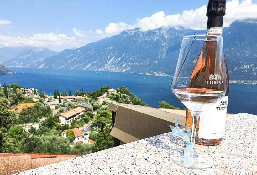 غرفة سوبيريور إطلالة على البحيرة, Residence Hotel Maxi