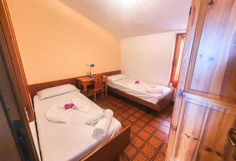 2 Bedrooms Apartment Lake View, Residence Hotel Maxi