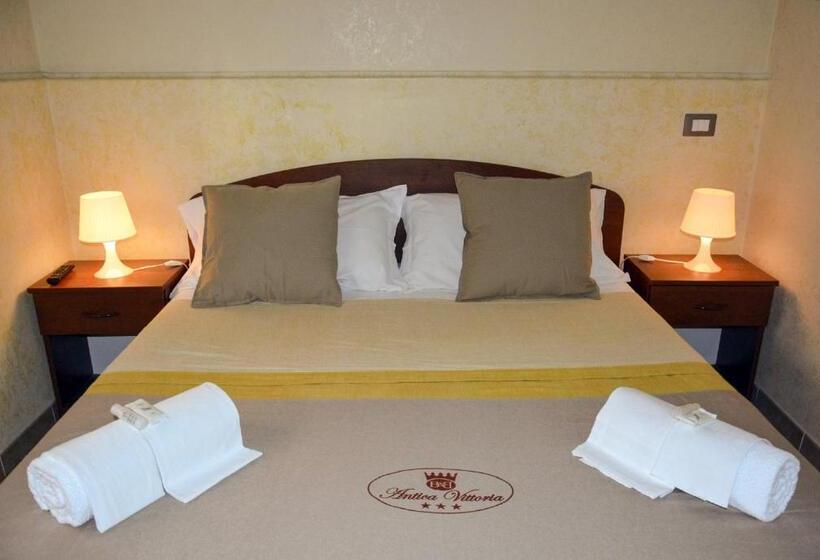 חדר דלוקס לשלושה, Antica Vittoria