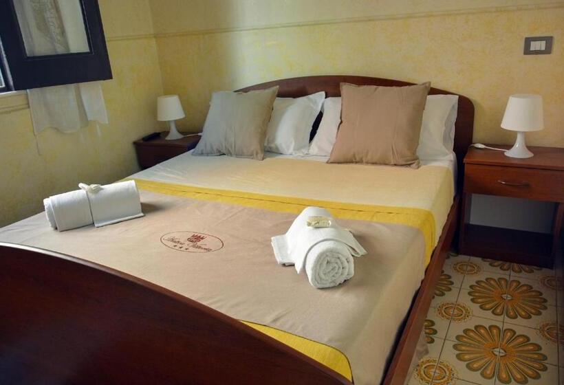 חדר דלוקס לשלושה, Antica Vittoria