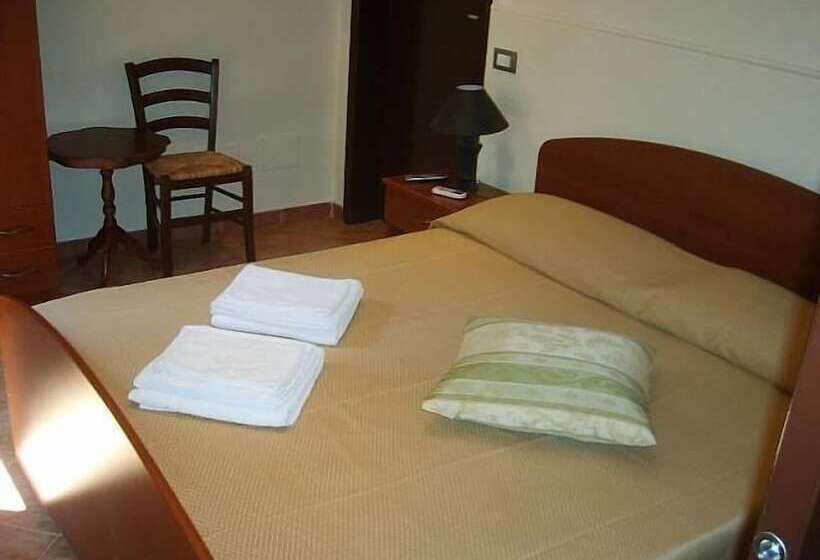 חדר דלוקס לשלושה, Antica Vittoria