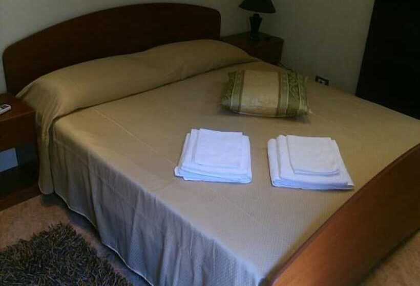 חדר דלוקס לשלושה, Antica Vittoria